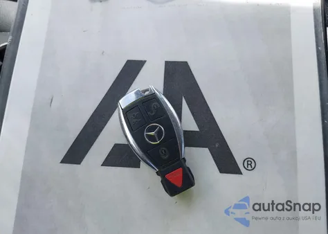 2014 Mercedes-Benz C 250 Luxury z USA, uszkodzony, nr VIN WDDGF4HB7ER311055